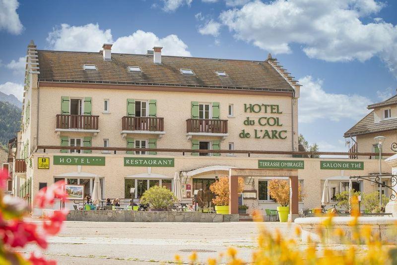 Logis Hotel - Le Col De L'Arc Lans-en-Vercors Exterior photo